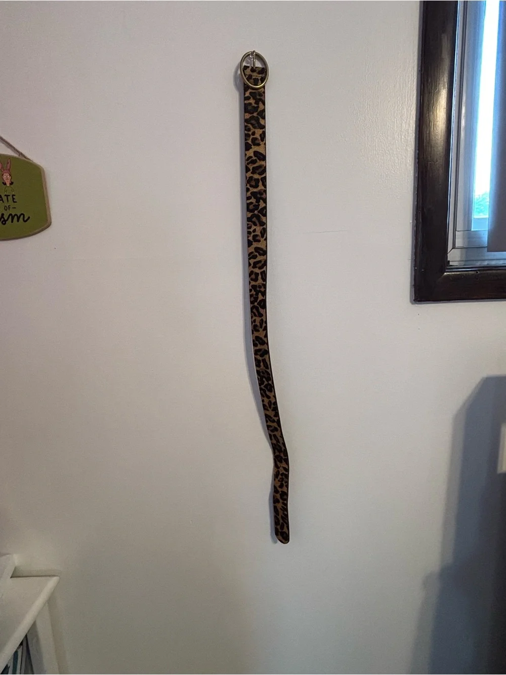 Leopard print belt